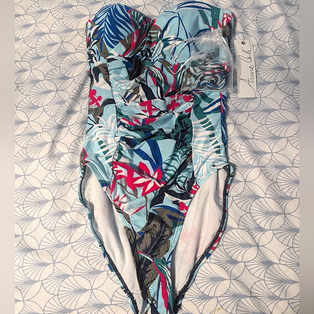 Anne Cole Size 6 Blue and Red One Piece Swimsuit